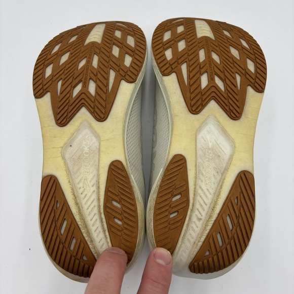 Brooks Hyperion 2 Shoes Womens Size 9 Tan Lightweight Sneakers Running Gym - Picture 8 of 8